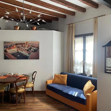 Апартаменти Bella Ciao Old Town Бергамо
